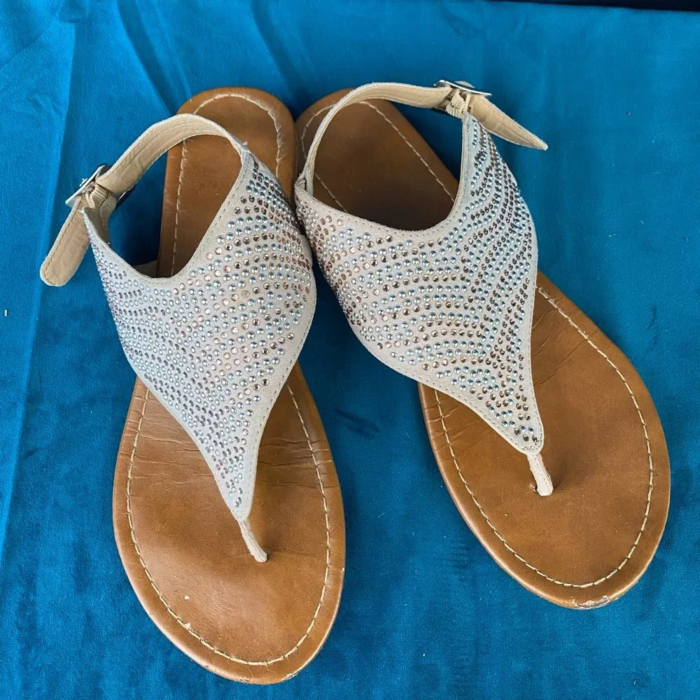 Faded Glory Girls Youth Rhinestone Thong Sandal